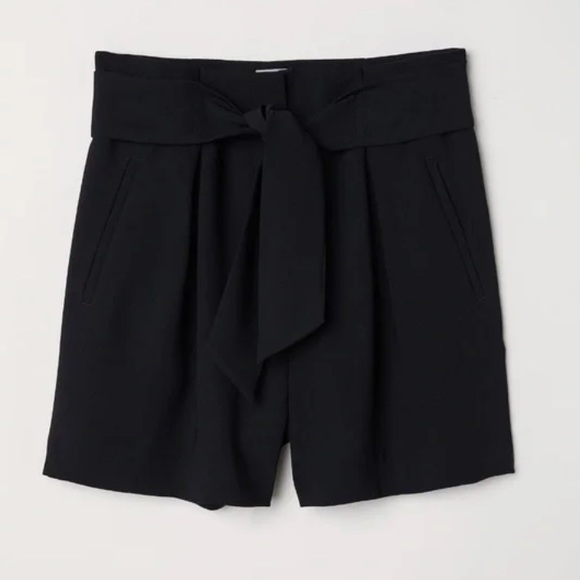 H&M Black High-Waisted Tie Belt Shorts - Picture 1 of 4